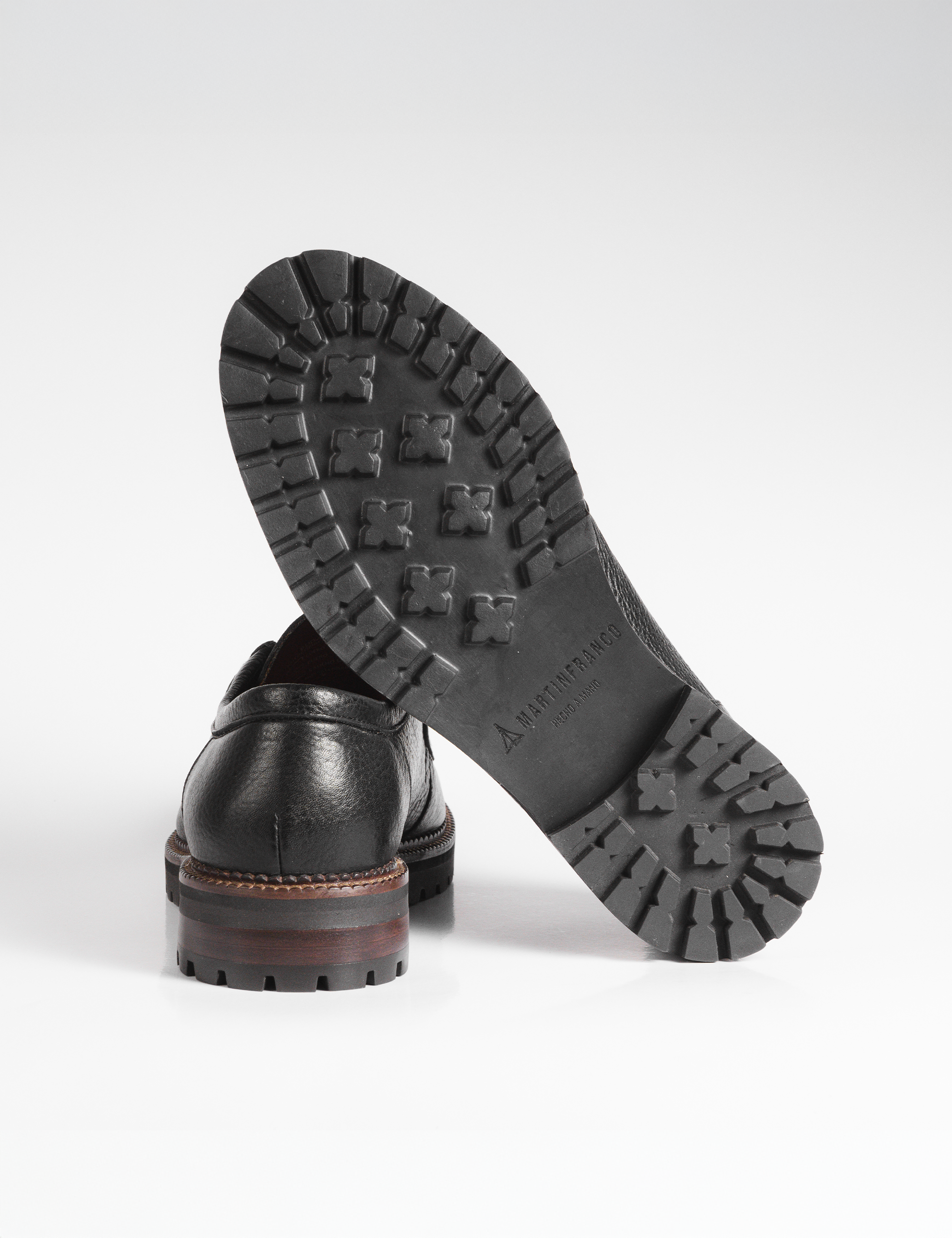 MOCASINES BUDAPEST NEGRO