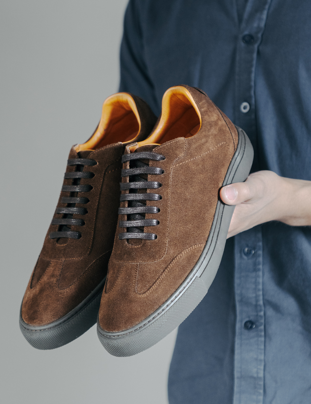 SNEAKER ESTOCOLMO CAFÉ