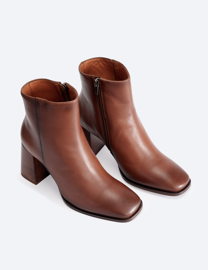 BOTINES RUMANIA ALMENDRA