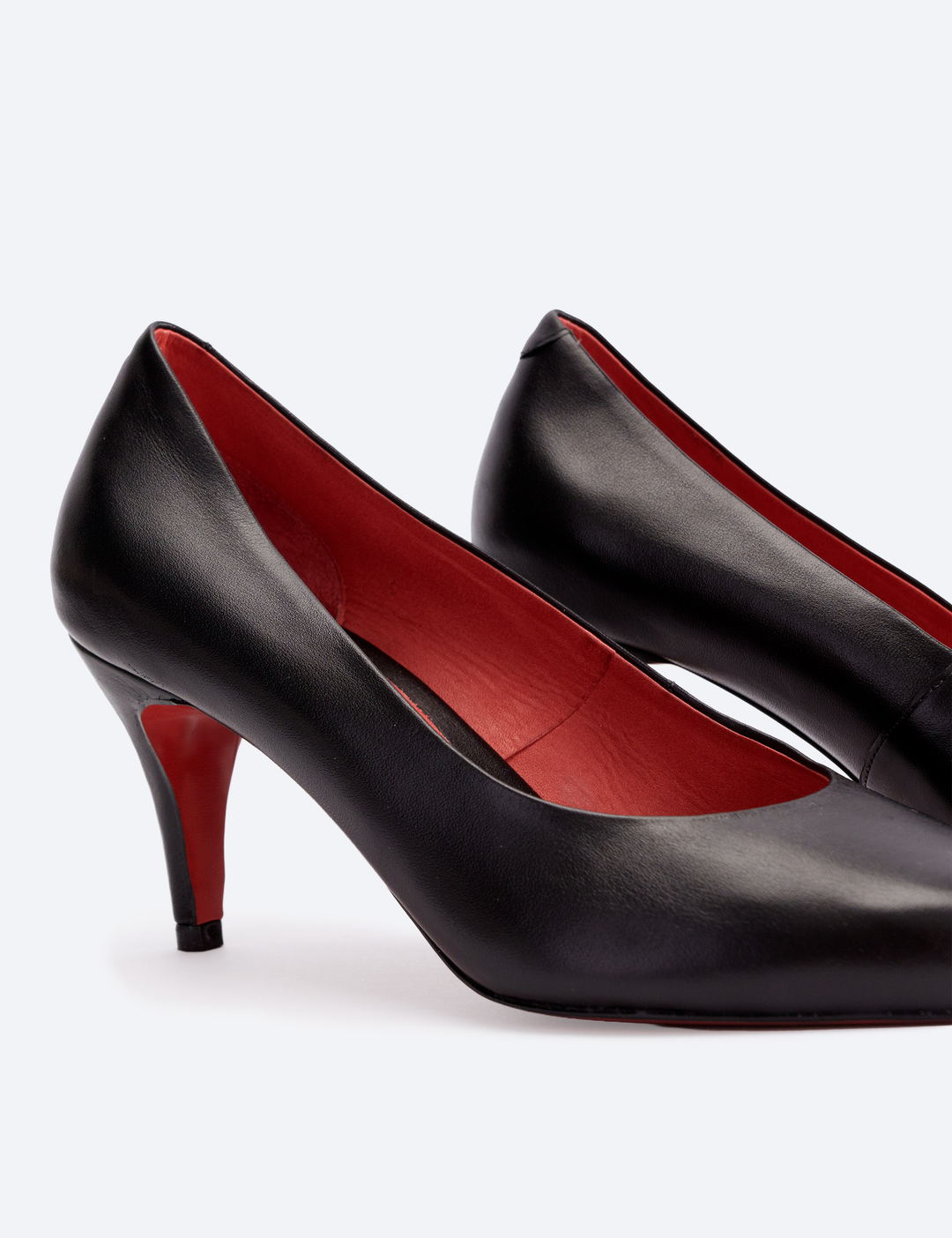 TACÓNES VERNIER NEGRO CON ROJO