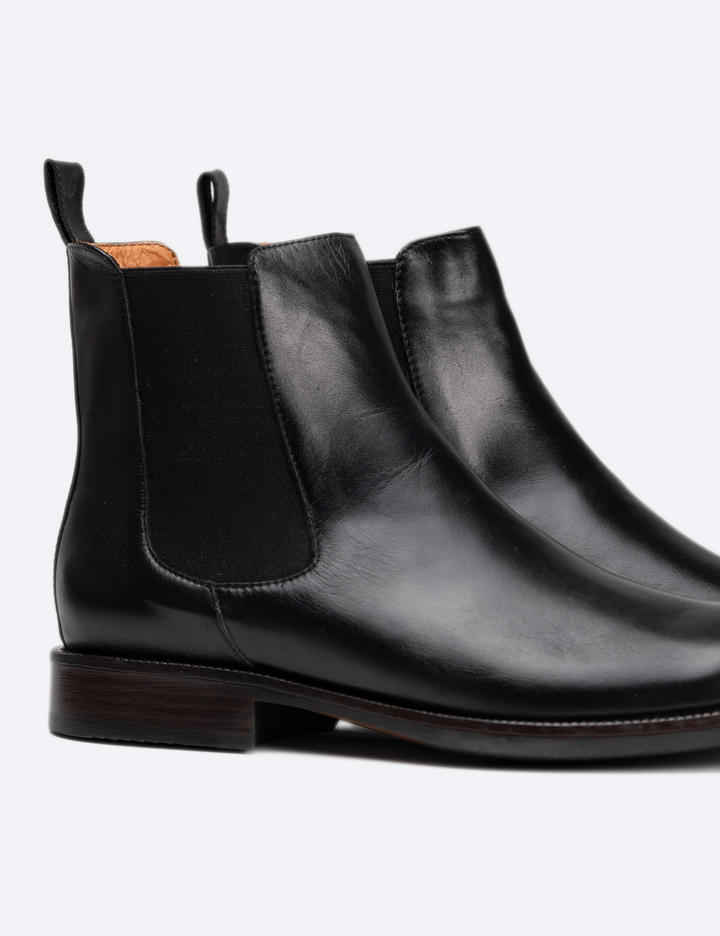 BOTA CHELSEA MAYORCA NEGRA